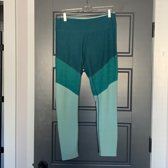 Outdoor Voices Pants - Outdoor Voices 7/8 Springs Leggings size L